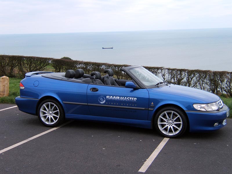 Andy has given his MY 2000 9-3 Viggen Convertible the Abbott Racing